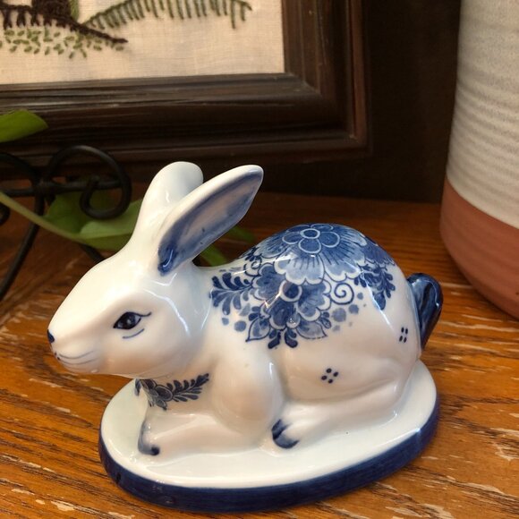 Delf Blue Rabbit Delft | Accents | Vintage Delft Blue White Porcelain Bunny Rabbit ...